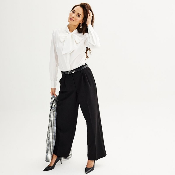 NWT Women's Nine West White Bow Neck White Button Down LongsleeveTop Siz… - Picture 3 of 6